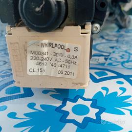 pompa scarico lavatrice ignis indesit Whirlpool 