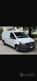 Furgone Mercedes vito