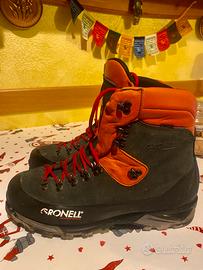 Scarponi Alpinismo Trekking