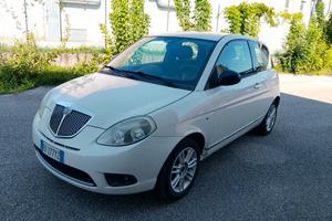 Lancia Ypsilon 1.2 69 CV Unyca - POCHI KM