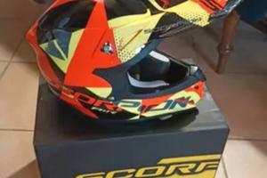 Casco scorpion