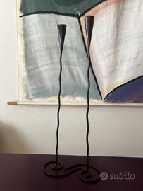 Due candelabri in ferro battuto