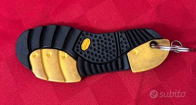 Portachiavi Supermoto Vibram a forma di suola