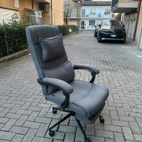 Sedia reclinabile con poggiapiedi – molto comoda