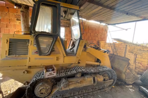 caterpillar 943