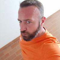 Banconista di salumeria e gastronomia