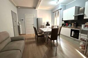 Appartamento di 141 m² con 3 locali e box auto a M