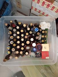 Bottiglie piccole liquore