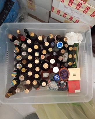Bottiglie piccole liquore