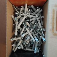 400 Tasselli vari da mm. 6-9-12 per il fissaggio