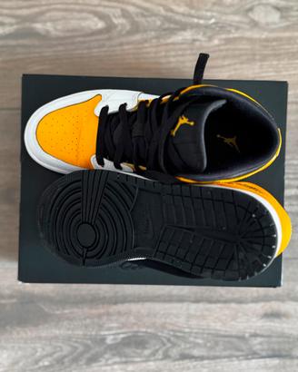 Nike Air Jordan 1 Mid