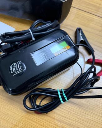 Carica batteria auto e mantenimento