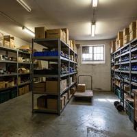 Magazzino con ufficio con rampa esclusiva