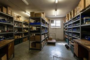 Magazzino con ufficio con rampa esclusiva