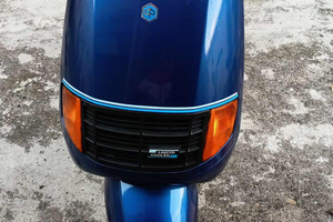 Piaggio quartz liquid cooled con sospensione targa