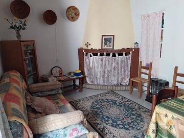 Casa Gesico arredata cortile70mq ristrutturata