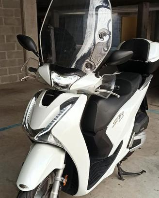 Honda SH 125 ABS – 2017 – 6.000 km reali!