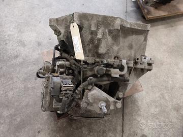 Cambio PEUGEOT 3008 1560cc 16V TDCI del 2010