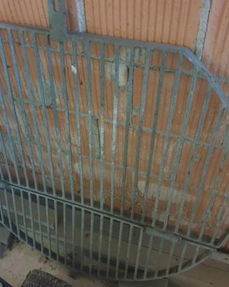 Griglia zincata artigianale per pozzo