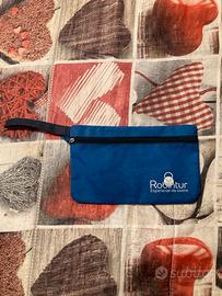 Abbigliamento stagionale misto