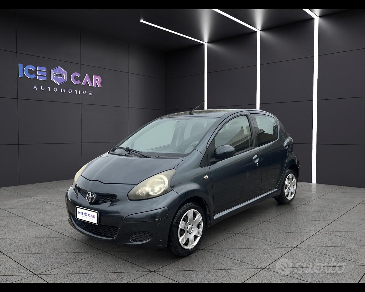 TOYOTA Aygo 1ª serie