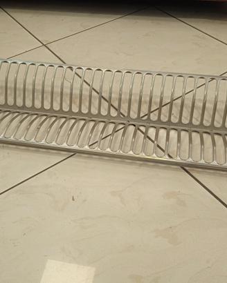scolapiatti e porta bicchieri in metallo 