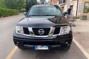Nissan Navara 2.5 dCi Double Cab Sport 4x4 – 2010