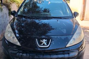 Peugeot 207 del 2008, 1.4 benzina 95 CV