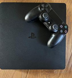 PS4 500gb + 1 joystick + 9 giochi