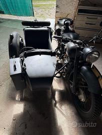 Moto d'epoca DNEPR k750 1945 militare