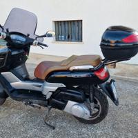 Yamaha XC 300 Scooter - Moto