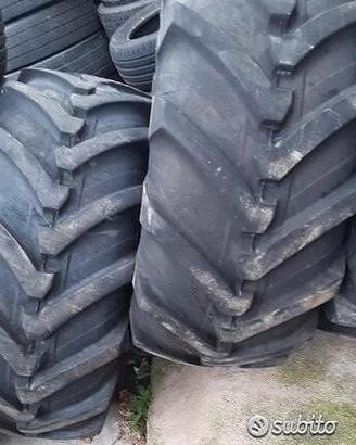 Coppia di gomme pneumatici usate 540 65 28