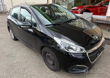 Peugeot 208 BlueHDi 75 5 porte Allure