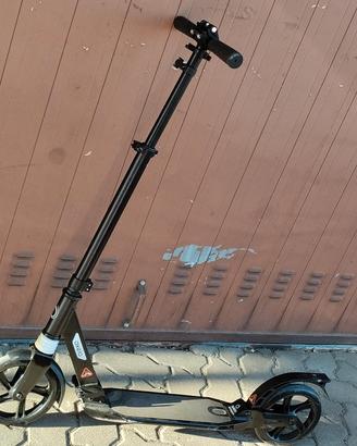 Monopattino Decathlon Biammortizzato a spinta
