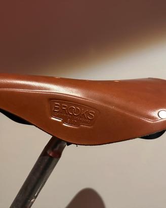 Sella Brooks B17