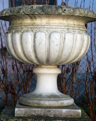 Grande vaso classico in marmo bianco, inizio 1900