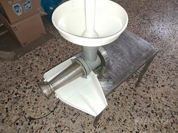 Spremipomodoro per salsa motorizzato
