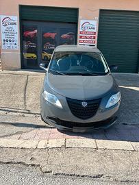 Lancia Ypsilon 1.2 69 CV 5 porte S&S Silver