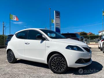 Lancia Ypsilon 1.0 FireFly 5 porte S&S Hybrid Plat