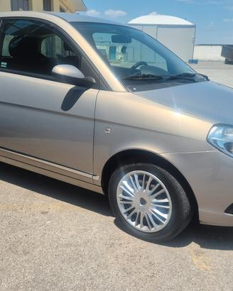 Lancia Ypsilon 1.2 Oro Giallo