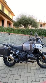 BMW 1300 GS Adventure triple black
