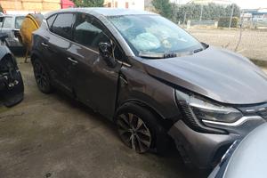 Renualt Captur cilindrata 1000 benzina sinistrata 
