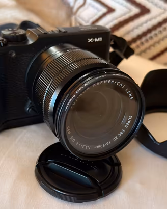 Kit Fujifilm X-M1 + Obiettivi 16-50mm e 50-230mm