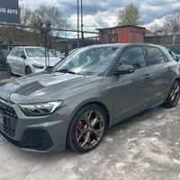 Audi A1 SPB 40 TFSI S tronic line edition