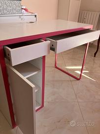 Tavolo ikea ragazzi senza porta libreria