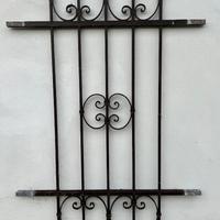 Inferriata in ferro battuto