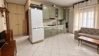 APPARTAMENTO CON 3 CAMERE DA LETTO, BALCONE E NESS