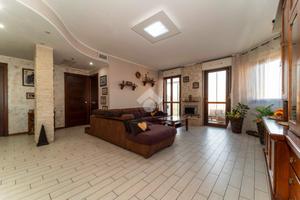 5 LOCALI A GRUGLIASCO