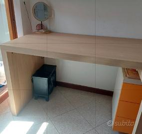 Scrivania Ikea MALM con piano estraibile 151X65