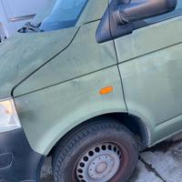 Parafango sx vw transporter T5 anno 2007
